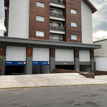 Mrg - Moderno 2D - Vita Boulevard A 2 Minutos Da Rua Coberta Gramado Esterno foto